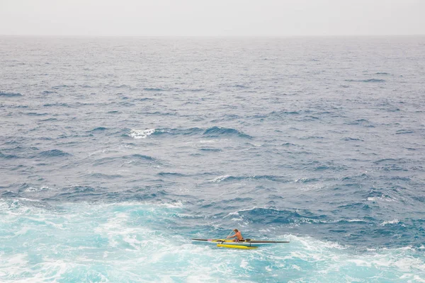 Ausleger Kanu-Rennen Pazifischer Ozean — Stockfoto