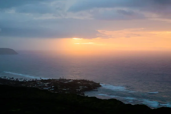 Diamond Head gündoğumu şafak — Stok fotoğraf