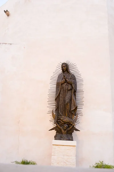 歴史的なサン アントニオ教会メイン プラザ — ストック写真