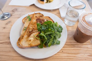 Fırın ızgara peynir sandviç