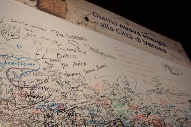 Verona İtalya 10 Haziran. 2019 Aşk Notları