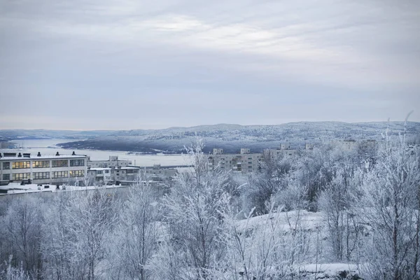 Karla kaplı tepede Görünüm açılır