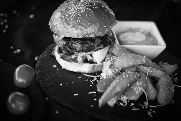 Home Made Beef Burger French Fries Spicy Mayonnaise — Stock Photo, Image