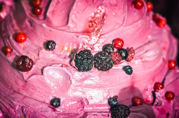 Πεντανόστιμο Ιταλικό Παγωτό Φρέσκα Φρούτα Ξηρούς Καρπούς Επικάλυψη — Φωτογραφία Αρχείου
