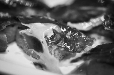 Yerel pazarda İtalyan panini ve İspanyol tapalarının lezzetli bir karışımı