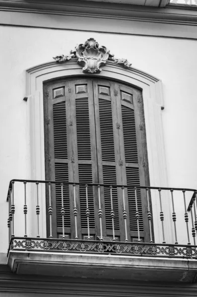 Närbild Historiska Gatorna Spanska Städerna Arkitektoniska Byggnader Spansk Stil Gaudi — Stockfoto