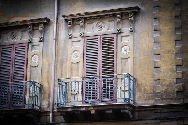Architektonische Bauten Den Historischen Straßen Von Palermo Nahaufnahme — Stockfoto