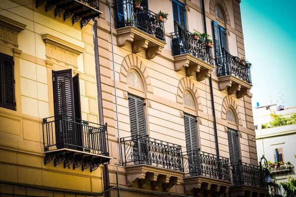 Projekt Budynków Arhitektonicznych Historycznych Ulicach Palermo Widok Bliska — Zdjęcie stockowe