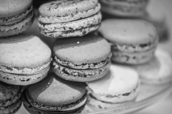 Mezcla Macarrones Franceses Vista Cerca Con Diferentes Sabores Colores —  Fotos de Stock