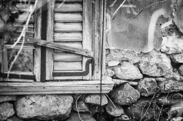 Ventanas Cerca Los Edificios Griegos Históricos Atenas —  Fotos de Stock