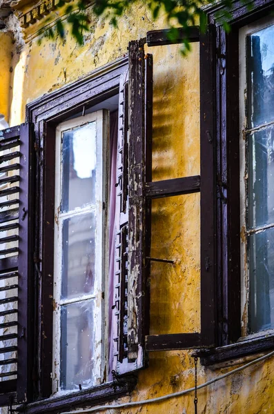 Fenêtres Fermer Les Bâtiments Grecs Historiques Athènes — Photo