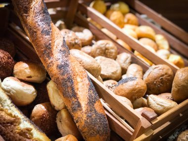 ev yapımı ekmek çeşitliliği - beyaz & siyah ekmek 