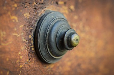 Roma 'nın tarihi sokaklarında antik kapılar kapanıyor.