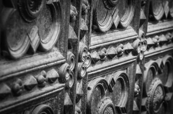 Puertas Antiguas Cierran Dentro Las Calles Históricas Roma — Foto de Stock