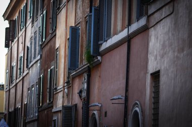 Roma 'nın tarihi sokaklarına yakından bakın.