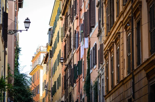 Roma 'nın tarihi sokaklarına yakından bakın.