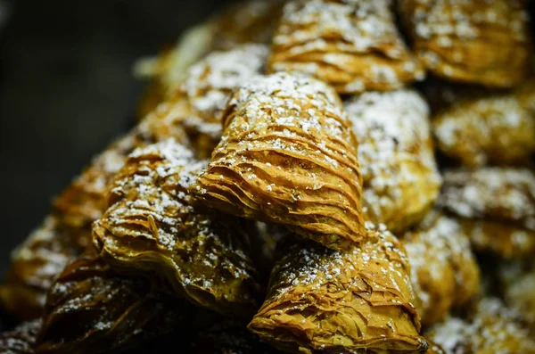 Νόστιμα Ιταλικά Γλυκά Mini Cakes — Φωτογραφία Αρχείου