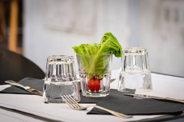 Taze domatesler yerel İtalyan pazarına yakın görüşte.