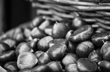 Taze ızgara kestaneler yakın görünüm