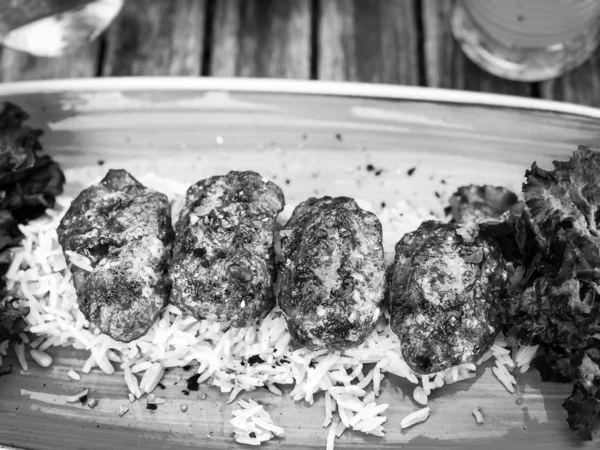 おいしいレバノンの子羊のミートボールと白ご飯 — ストック写真