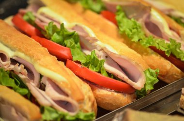 Lezzetli İtalyan panini & başlangıçları