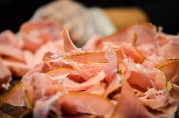 Prosciutto Pyłek Mortadella Widok Bliska — Zdjęcie stockowe