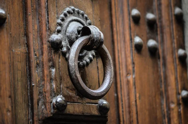 Старі Двері Закривають Краєвид Історичні Вулиці Фіренце — стокове фото