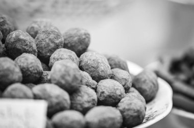 Çikolatalı şekerlemelerin lezzetli karışımı. 