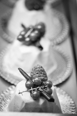 Taze malzemeli ve meyveli lezzetli mini kekler