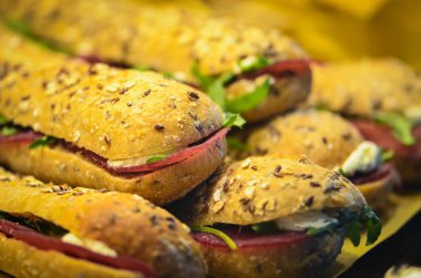 Lezzetli taze İtalyan panini & başlangıçları