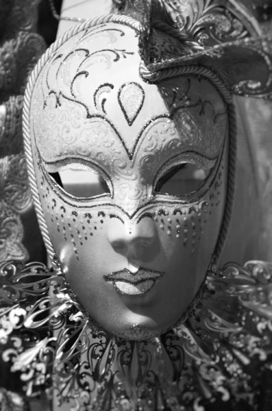 Venetiaans Masker Van Dichtbij Bekijken Carnaval Outfit — Stockfoto