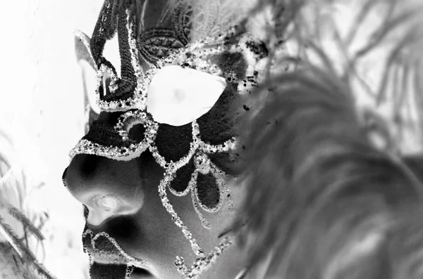 ヴェネツィアのマスクを閉じるビュー カーニバルの衣装 — ストック写真