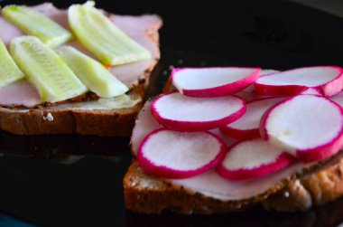 delicious cheese bruschetta with radish & cucumber