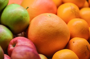 taze meyve - portakallar, elma ve ananas
