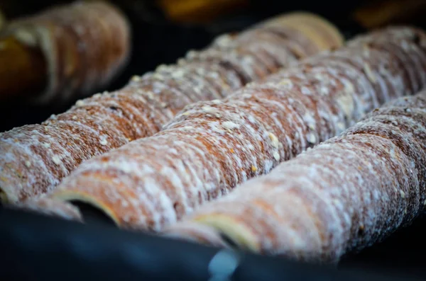 Geleneksel Czech Spesiyaliteleri Czech Lezzeti Fındıklı Hamur Silindiri Şeker Tarçın — Stok fotoğraf