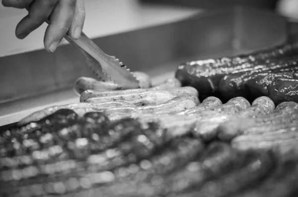 Spécialités Tchèques Savoureuses Saucisses Dans Marché Noël — Photo