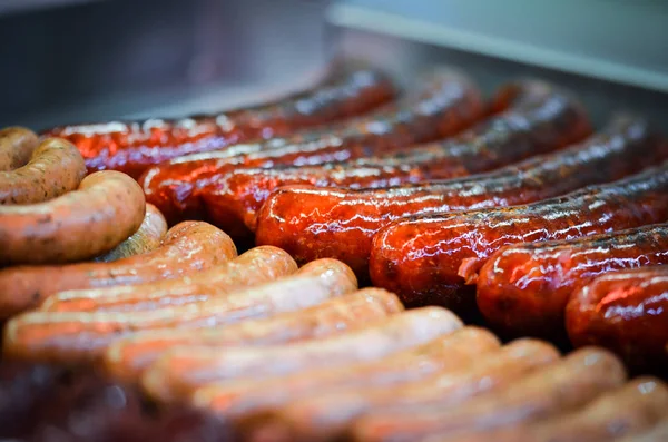 Çek spesiyaliteleri - Noel pazarında lezzetli sosisler