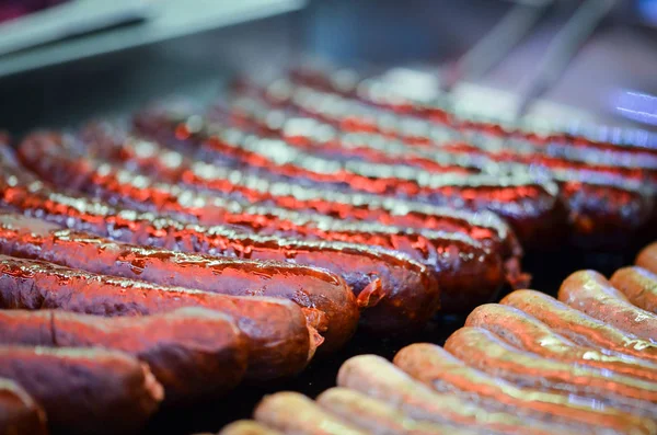 Çek spesiyaliteleri - Noel pazarında lezzetli sosisler