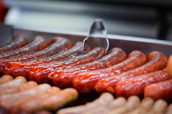 Çek spesiyaliteleri - Noel pazarında lezzetli sosisler