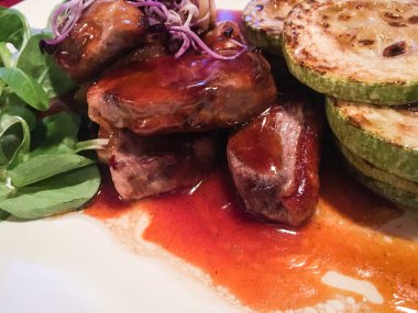 Berry soslu ızgara Duck Meme