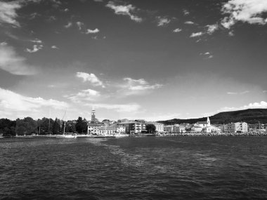 Sloven deniz kenarının panoramik görüntüsü