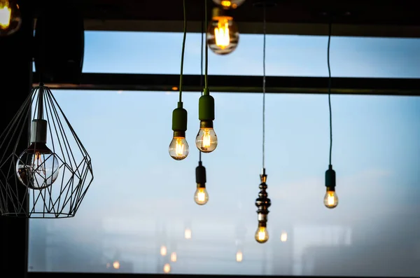 Dekoratif Ampul Işıkları Görüntüyü Kapatır — Stok fotoğraf