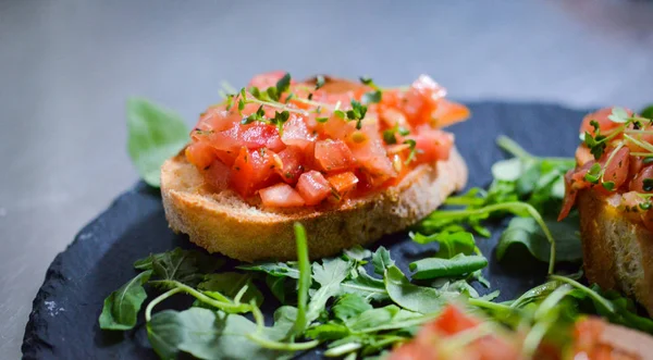 Deliziosa Bruschetta Mista Italiana Antipasto — Foto Stock