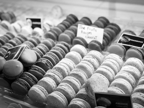 Delicious Artisanal French Mix Macaroons — Stock Photo, Image