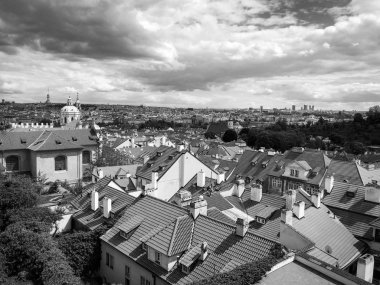 Prag şehrinin panoramik görünüm