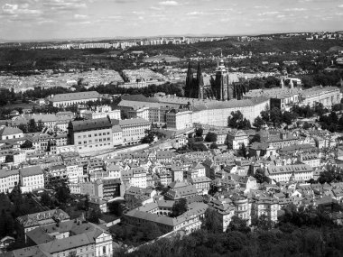 Prag şehrinin panoramik görüntüsü