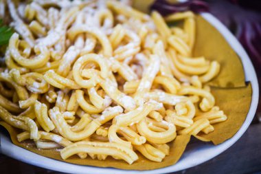 Lezzetli İtalyan makarnası. Yakın çekim.