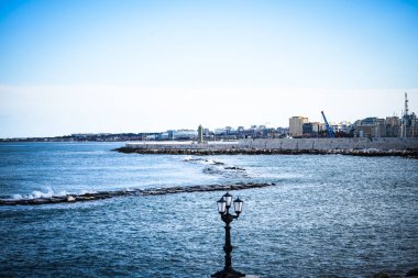 İtalyan sahil manzarasını kapatın.