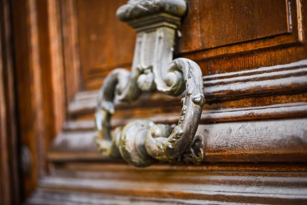 Vecchie Porte Chiuse Tra Vie Storiche Roma — Foto Stock