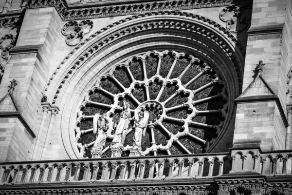 Paryski Kościół Bliska Widok Notre Dame Paris — Zdjęcie stockowe